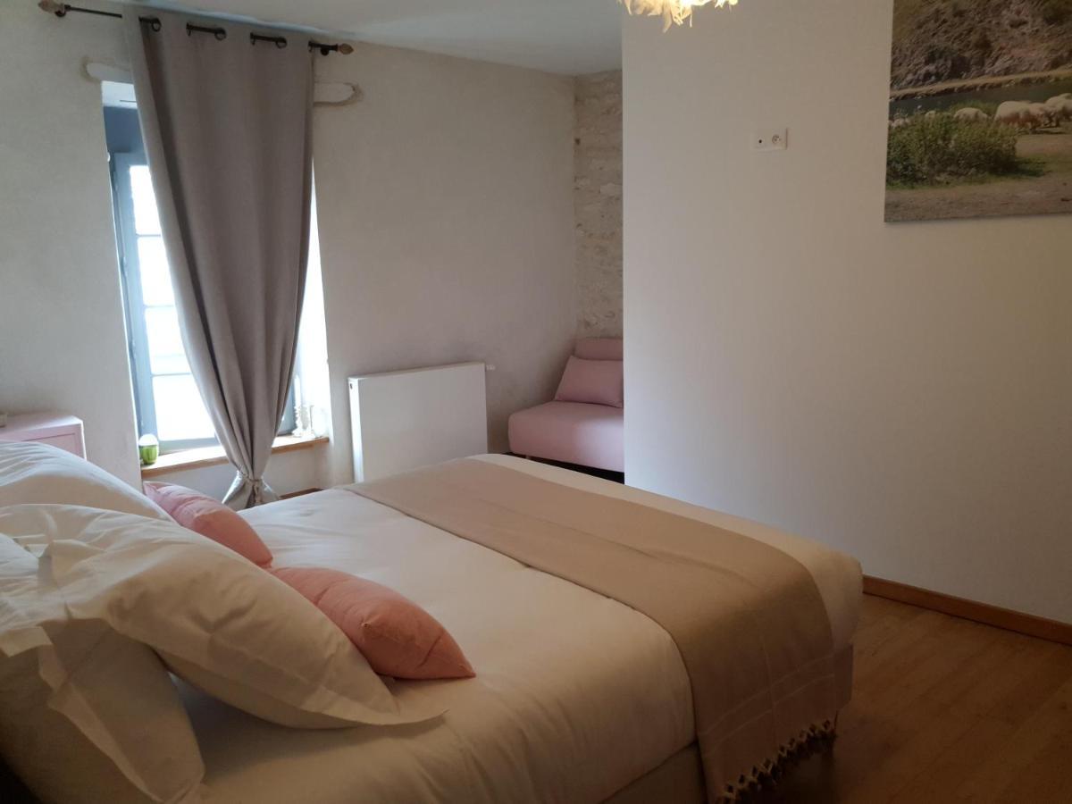 Bed and Breakfast La Cour Saint Louis Castelnau-Montratier Zewnętrze zdjęcie