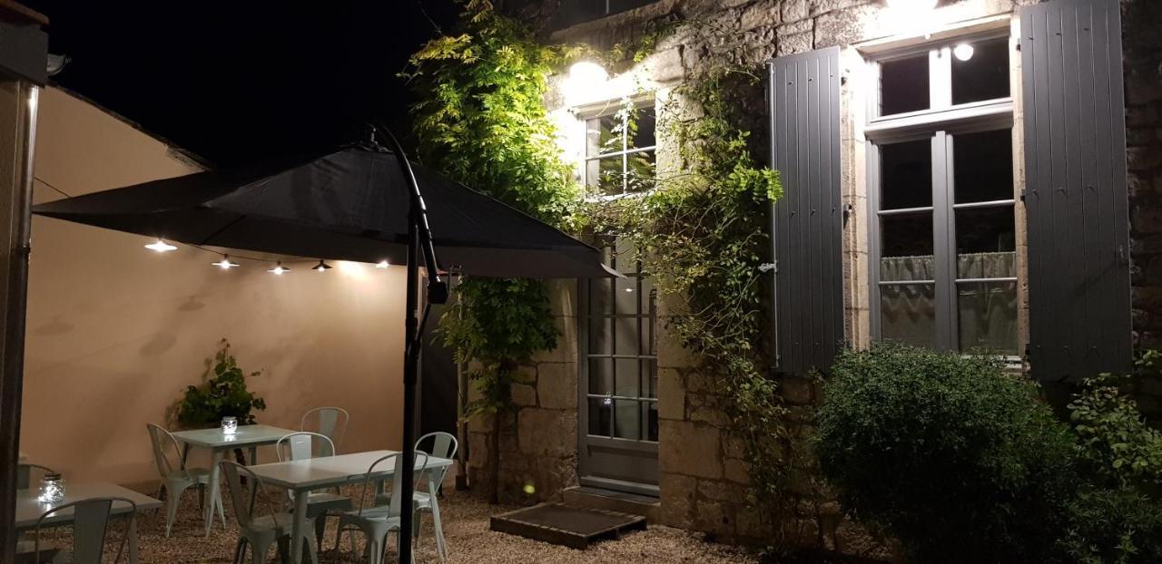 Bed and Breakfast La Cour Saint Louis Castelnau-Montratier Zewnętrze zdjęcie
